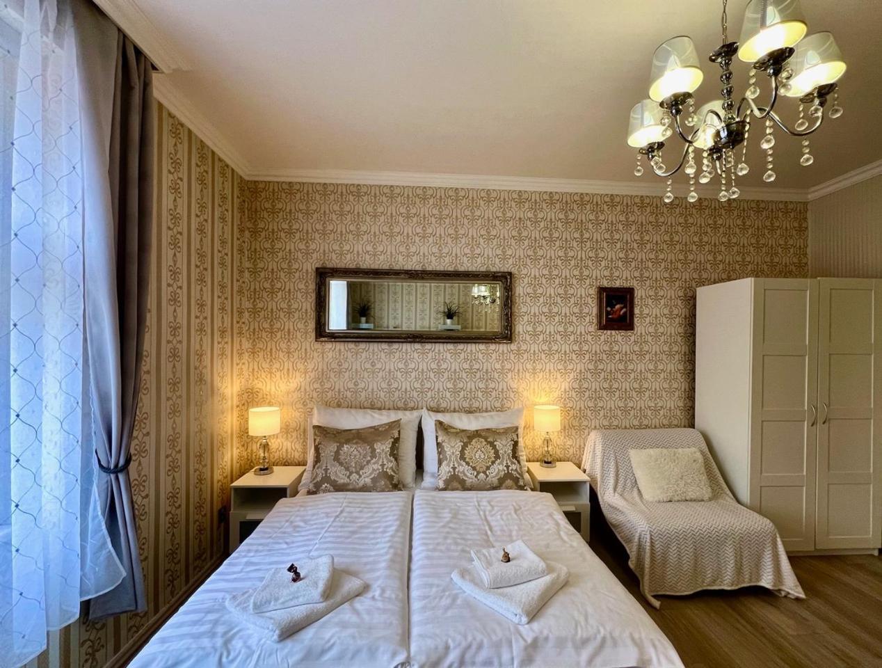 Romance In The Old Town Appartement