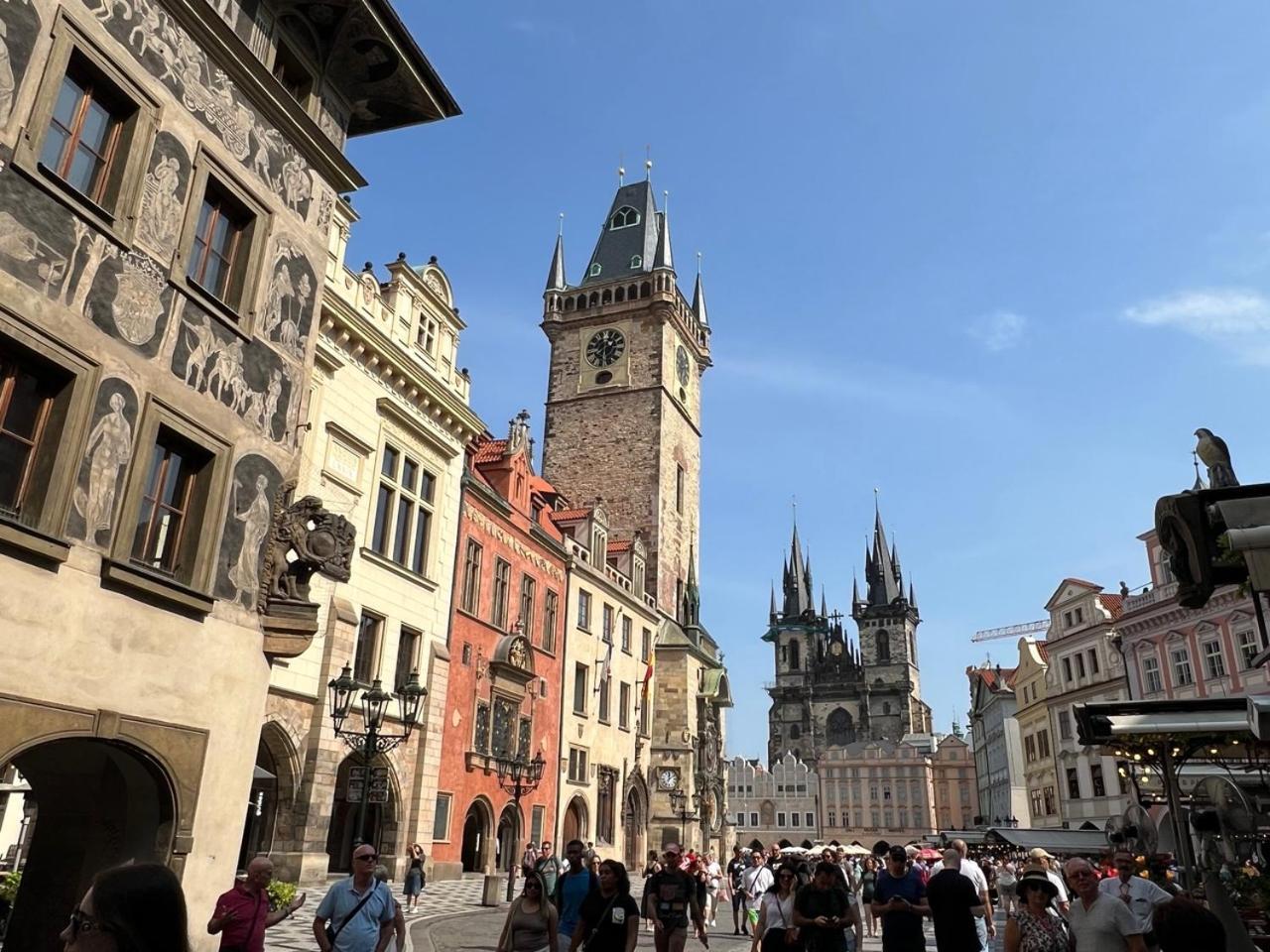 Romance In The Old Town * Praga